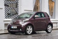 Toyota iQ adds interior style and Euro 5 engines