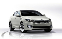 Kia Optima makes European debut at Paris