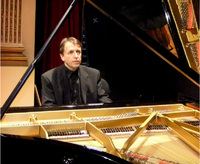 Pianist Robert Andres