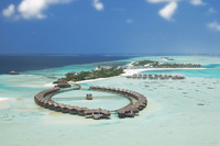 Christmas & New Year in the sun-kissed Maldives 