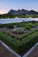 New luxury suites open at historic Cape Winelands farm