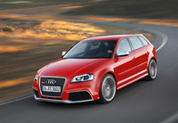 Snow-bound Britain cuts no ice with Audi quattros