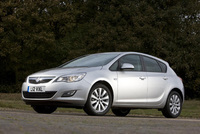 New Astra model trumps key rivals for kit, value and warranty