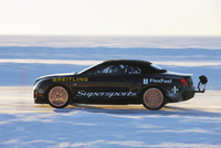 Bentley Supersports shatters world speed record on sheet ice