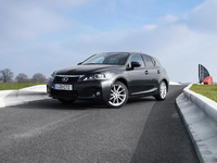 Lexus CT 200h - the first luxury full hybrid hatchback