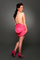 Brain tumour survivor bares all to raise awareness