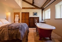 Luxury self-catering company expands into Derbyshire