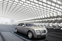 Rolls-Royce Ghost Extended Wheelbase unveiled in Shanghai
