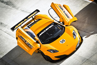 McLaren GT unveils team and development programme