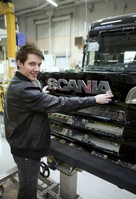 Scania challenges truck drivers and promotes road safety