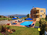 Summer villa discounts with Crete Escapes