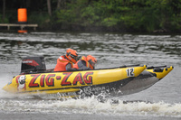Wet and wild powerboat action at Cholmondeley Pageant
