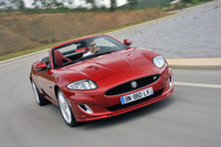 Jaguar takes lead at Goodwood