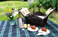 Roman at Home makes alfresco dining easy