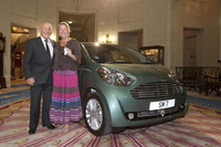 Stirling Moss becomes one of first Aston Martin Cygnet customers