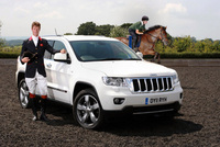 Eventer William Fox-Pitt collects new Jeep Grand Cherokee