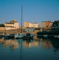 Out of season - Tenby? or not Tenby?