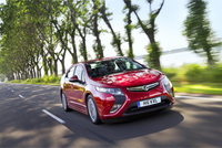 Vauxhall’s eco stars go full speed for London show