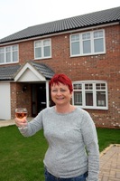 Satisfied new homes customers happy to recommend a friend