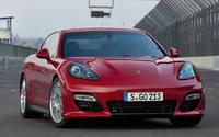 New Porsche Panamera GTS