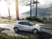 New highly efficient engines spearhead new Peugeot 208 line-up