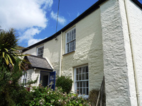 Bargain breaks in a self-catering cottage