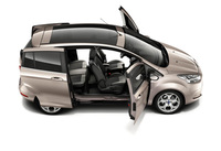 Ford B-MAX’s easy access door system