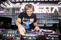 David Guetta & Luciano resident DJ's at Ushuaia Ibiza Beach Hotel