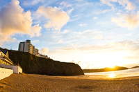 From city to seaside in under two hours