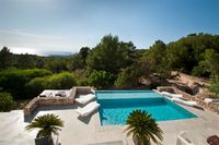 Wealthy cash buyers dominate Ibiza property market