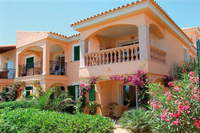 Property sales increase as more tourists flock to Spain in 2012