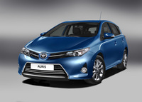 Toyota to reveal new Auris at Paris Motor Show