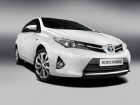 Toyota celebrates start of new Auris production at Burnaston