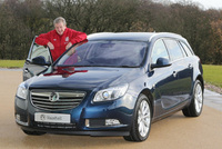 Hodgson drives Vauxhall Insignia