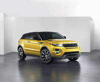 Sicilian Yellow Limited Edition Evoque debuts Black Design Pack