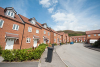 A typical Taylor Wimpey street scene.