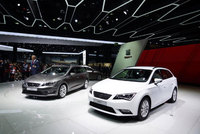 Seat unveils Leon Ecomotive and Leon TGI