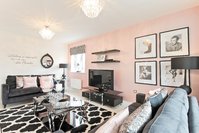 Hollywood glamour comes to Signature, King’s Hill