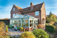 Synseal's Global Summer Orangery