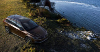 Volvo unveils V60 Cross Country