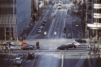 How to avoid accidents and stay safe when driving at intersections